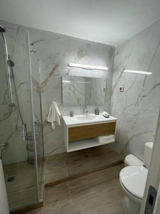 Dc Apartments - 2 Bedrooms Near The Beach Eilat Dış mekan fotoğraf